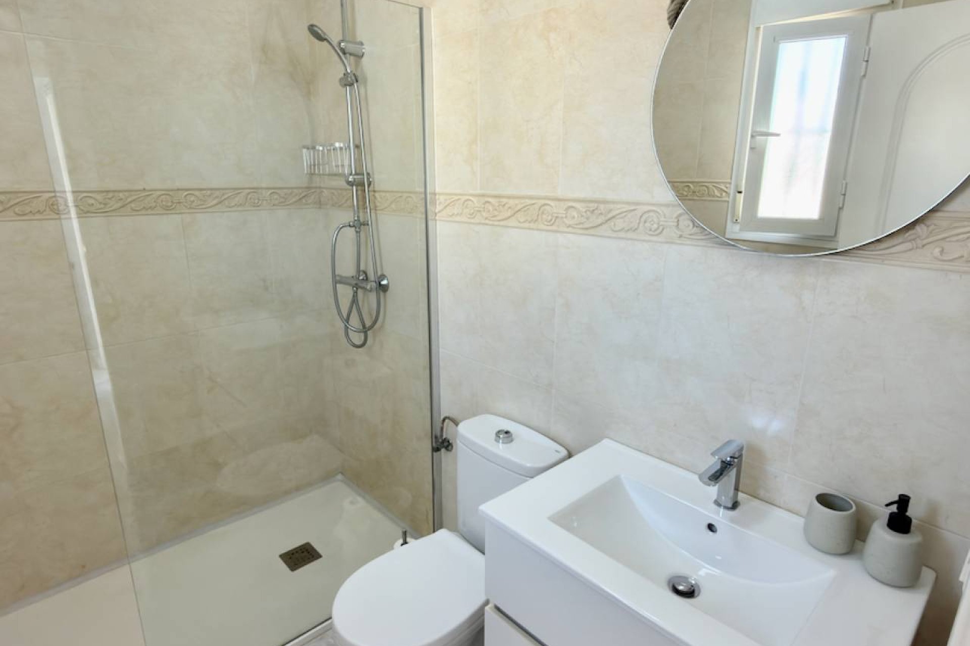 Tweedehands - Villa -
Ciudad Quesada - Costa Blanca