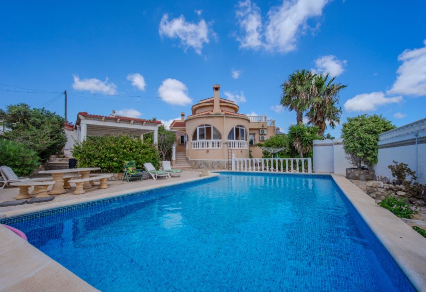 Tweedehands - Villa -
Ciudad Quesada - La Marquesa Golf