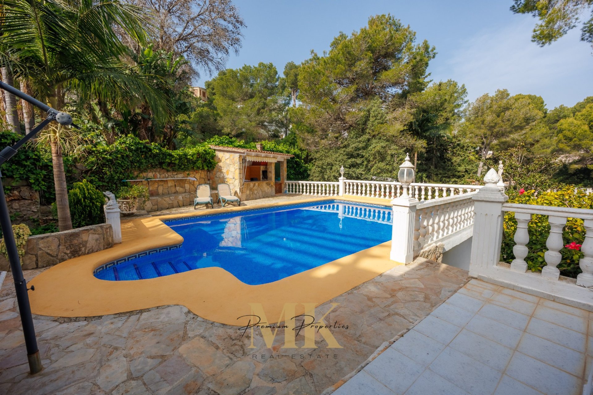 Tweedehands - Villa -
Denia - Montgó