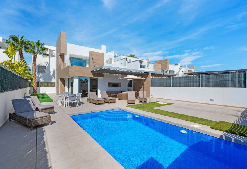 Tweedehands - Villa -
Guardamar del Segura