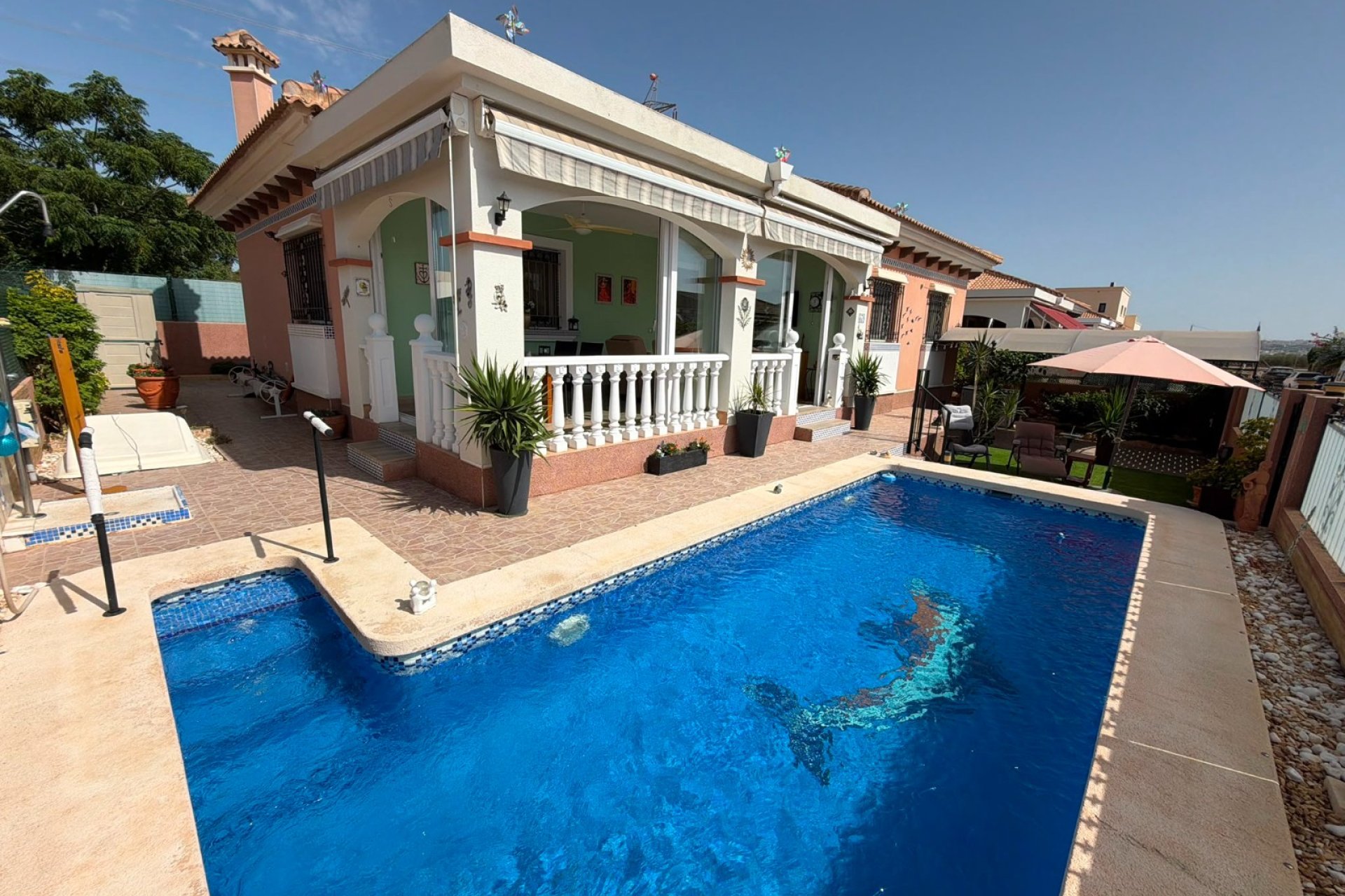 Tweedehands - Villa -
Los Montesinos - La Herrada