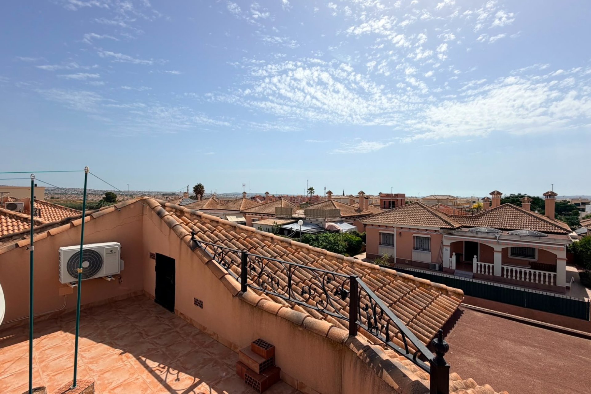 Tweedehands - Villa -
Los Montesinos - La Herrada