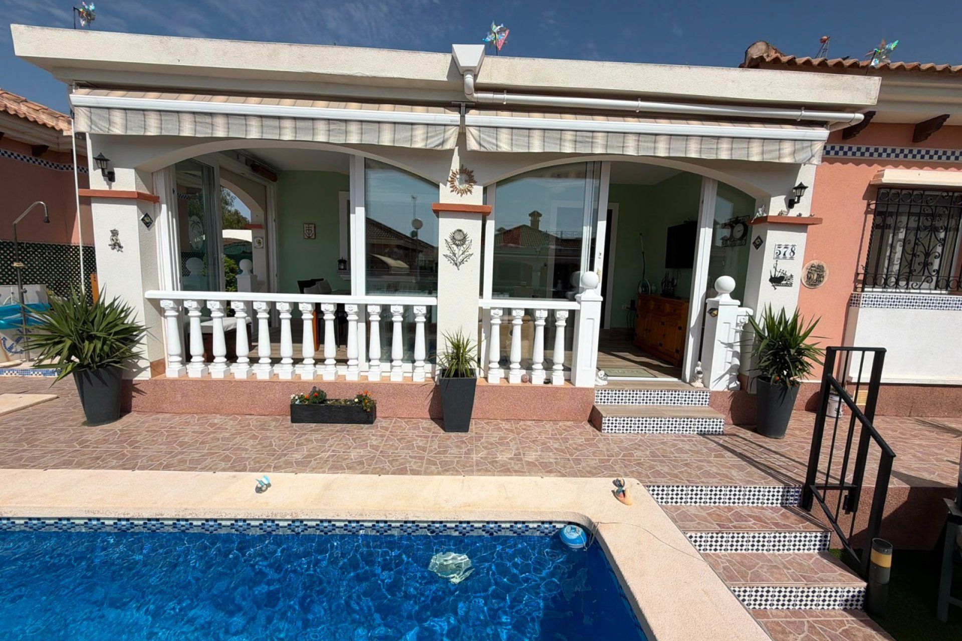 Tweedehands - Villa -
Los Montesinos - La Herrada