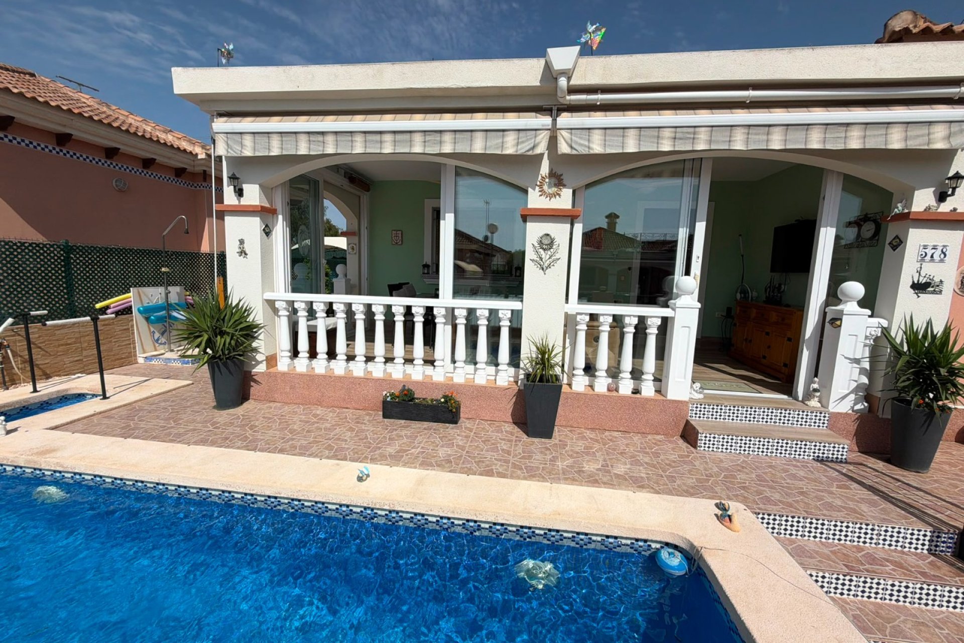 Tweedehands - Villa -
Los Montesinos - La Herrada