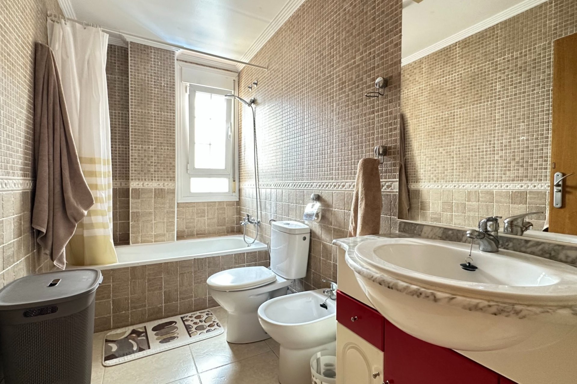 Tweedehands - Villa -
Los Montesinos - La Herrada