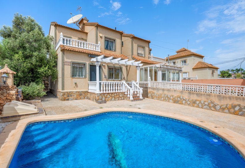 Tweedehands - Villa -
Orihuela Costa - El Galan