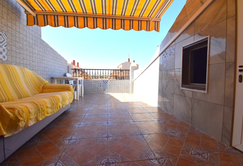 Tweedehands - Villa -
Orihuela Costa - La Zenia