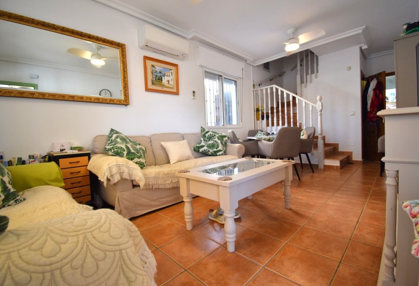 Tweedehands - Villa -
Orihuela Costa - La Zenia
