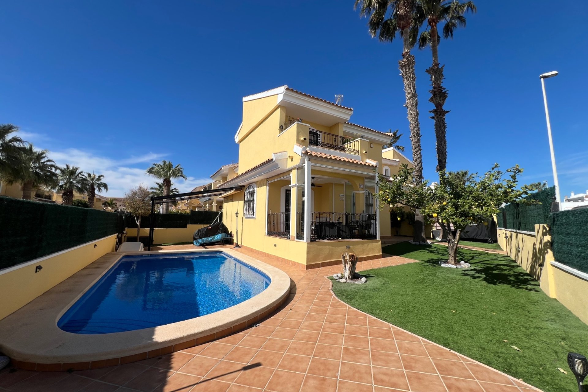 Tweedehands - Villa -
Orihuela Costa - Los Dolses