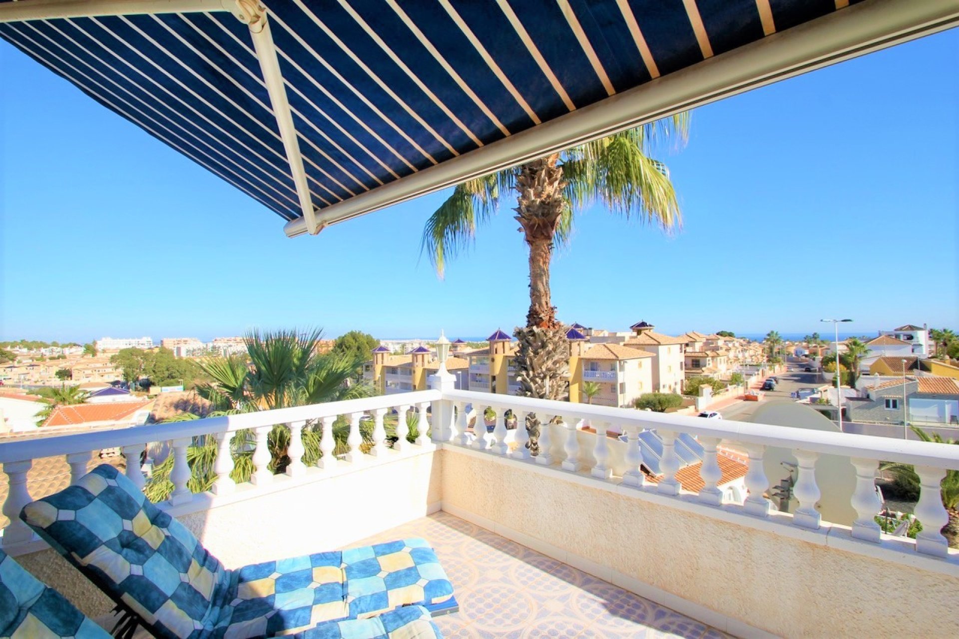 Tweedehands - Villa -
Orihuela Costa - Villamartín