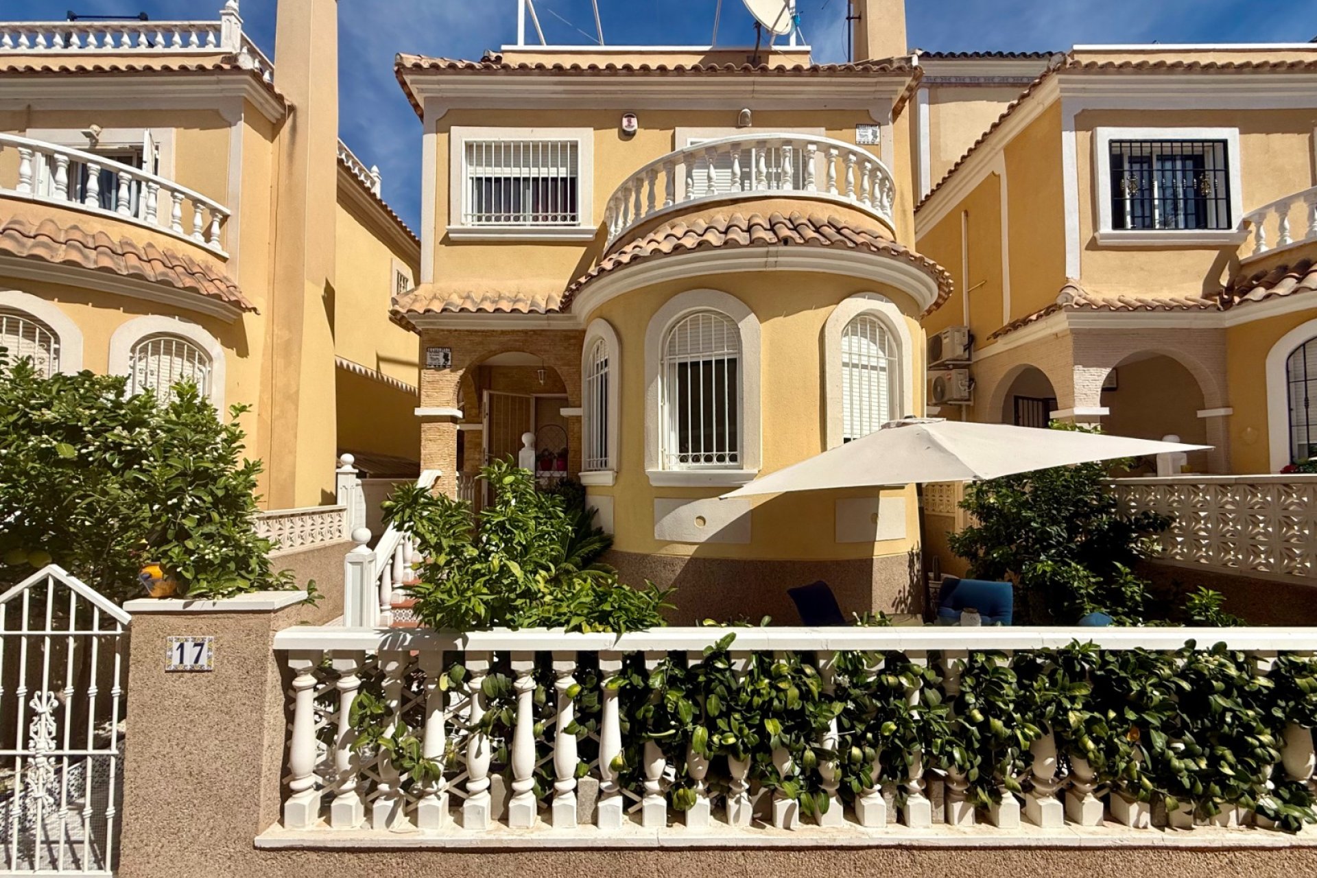 Tweedehands - Villa -
Orihuela Costa - Villamartín
