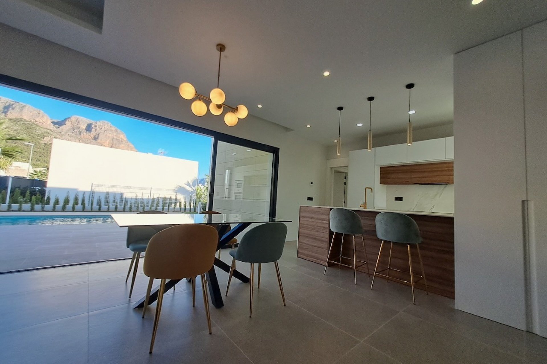 Tweedehands - Villa -
Polop - Urbanizaciones