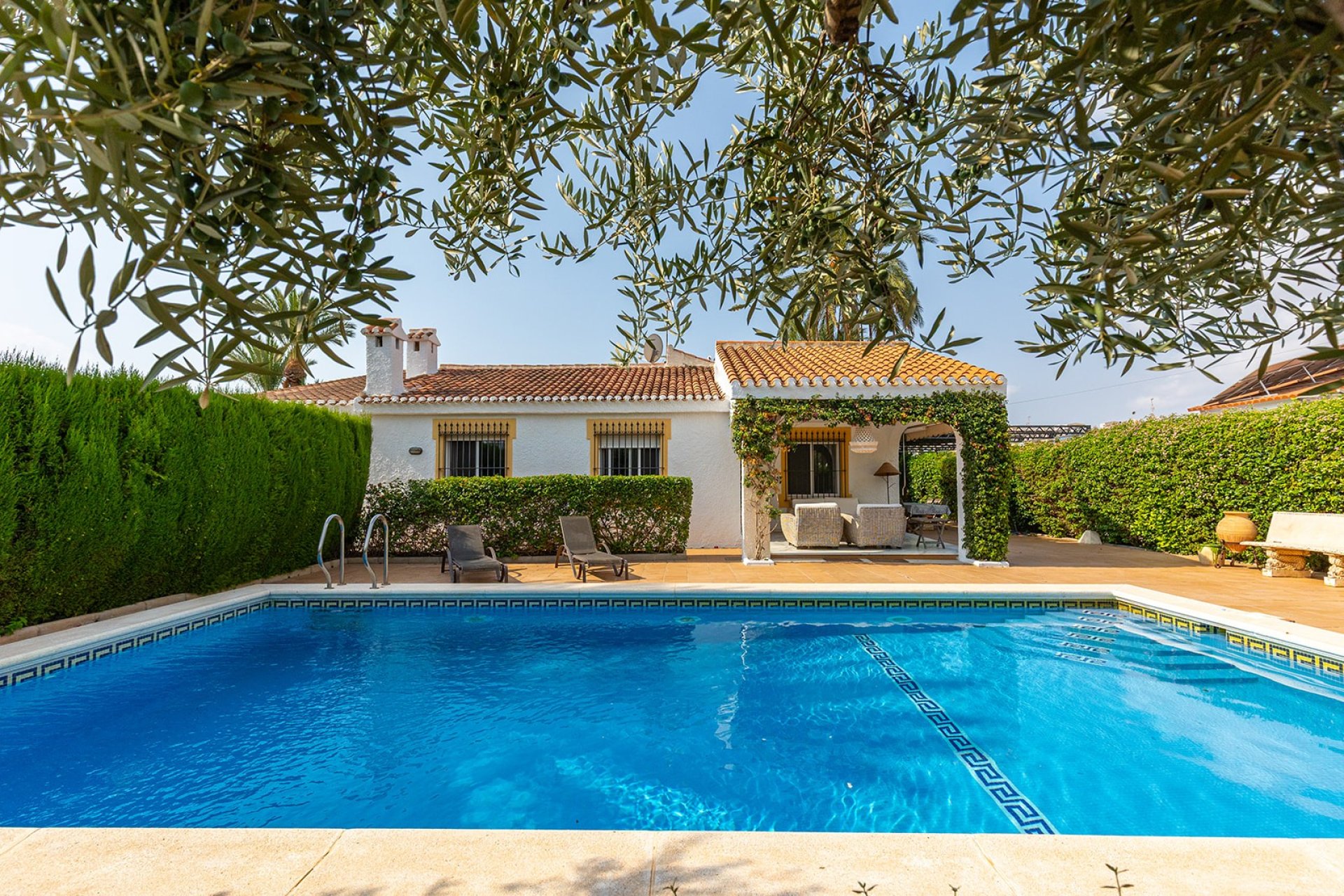 Tweedehands - Villa -
Torrevieja - Playa de los Locos
