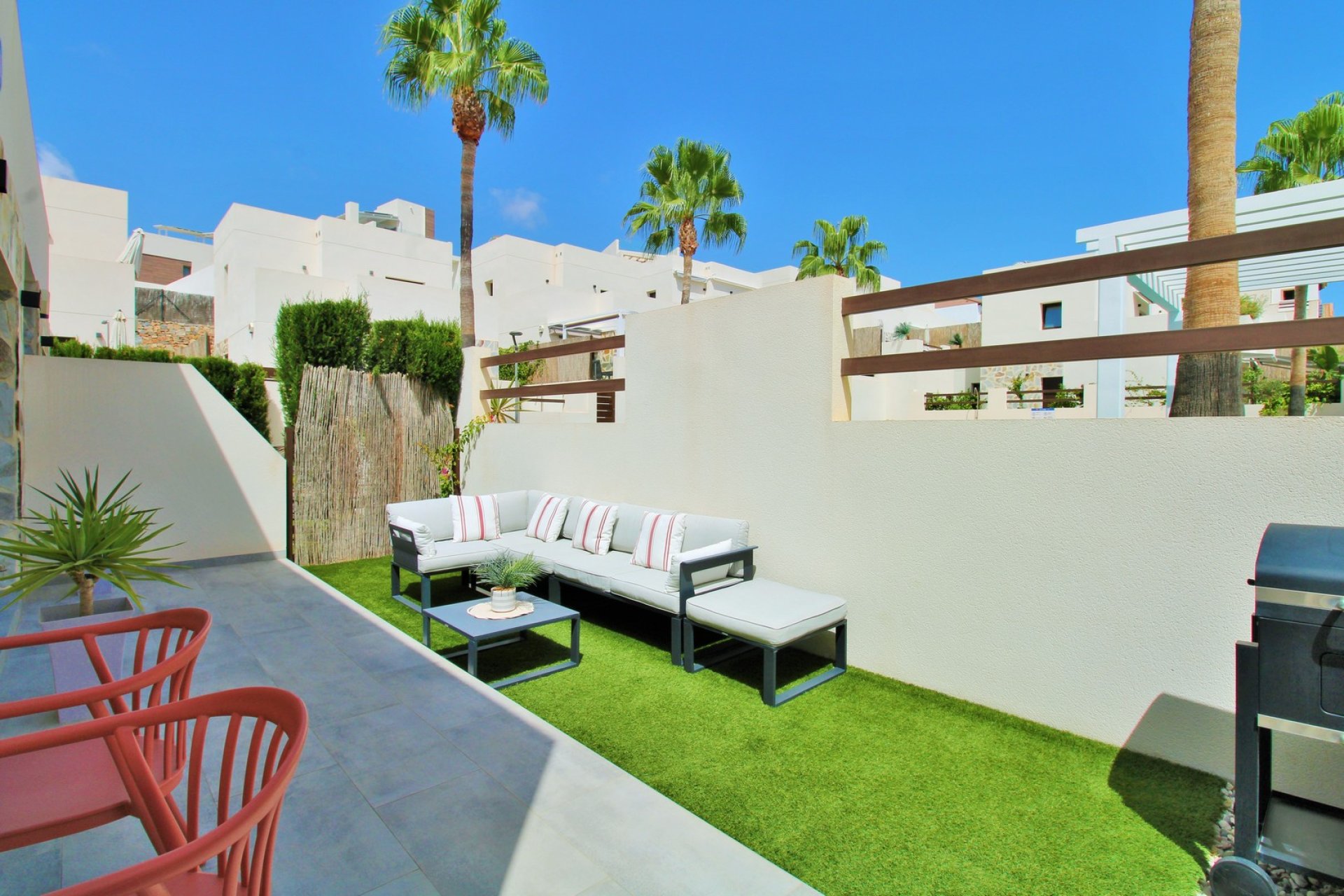 Tweedehands - Villa -
Villamartín - PAU 8