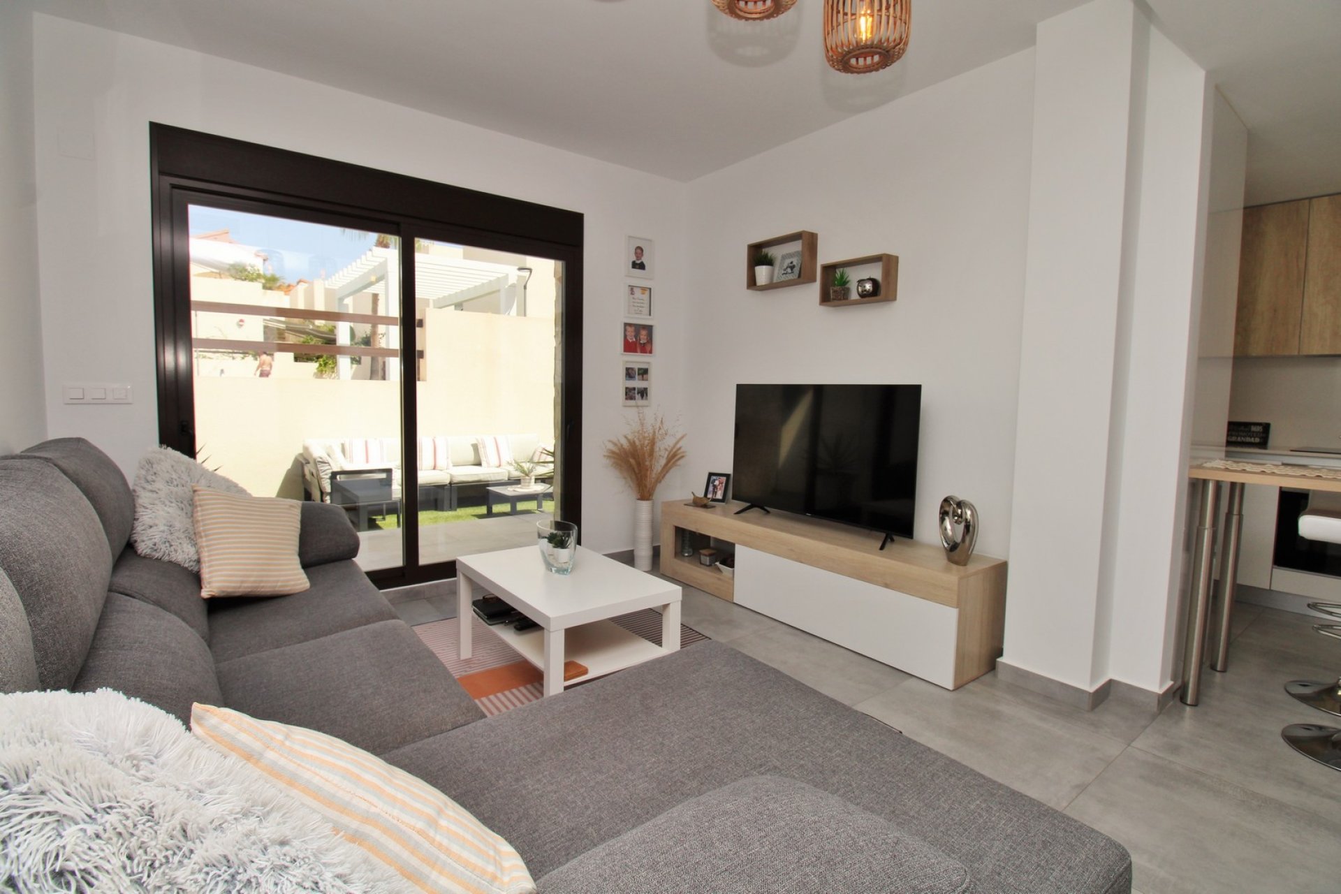 Tweedehands - Villa -
Villamartín - PAU 8
