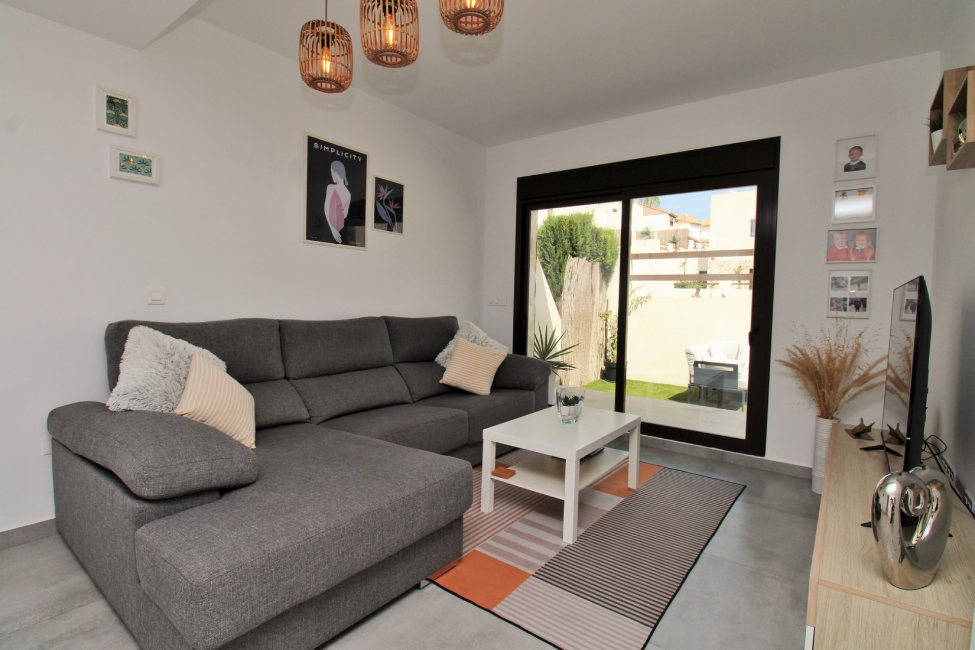Tweedehands - Villa -
Villamartín - PAU 8