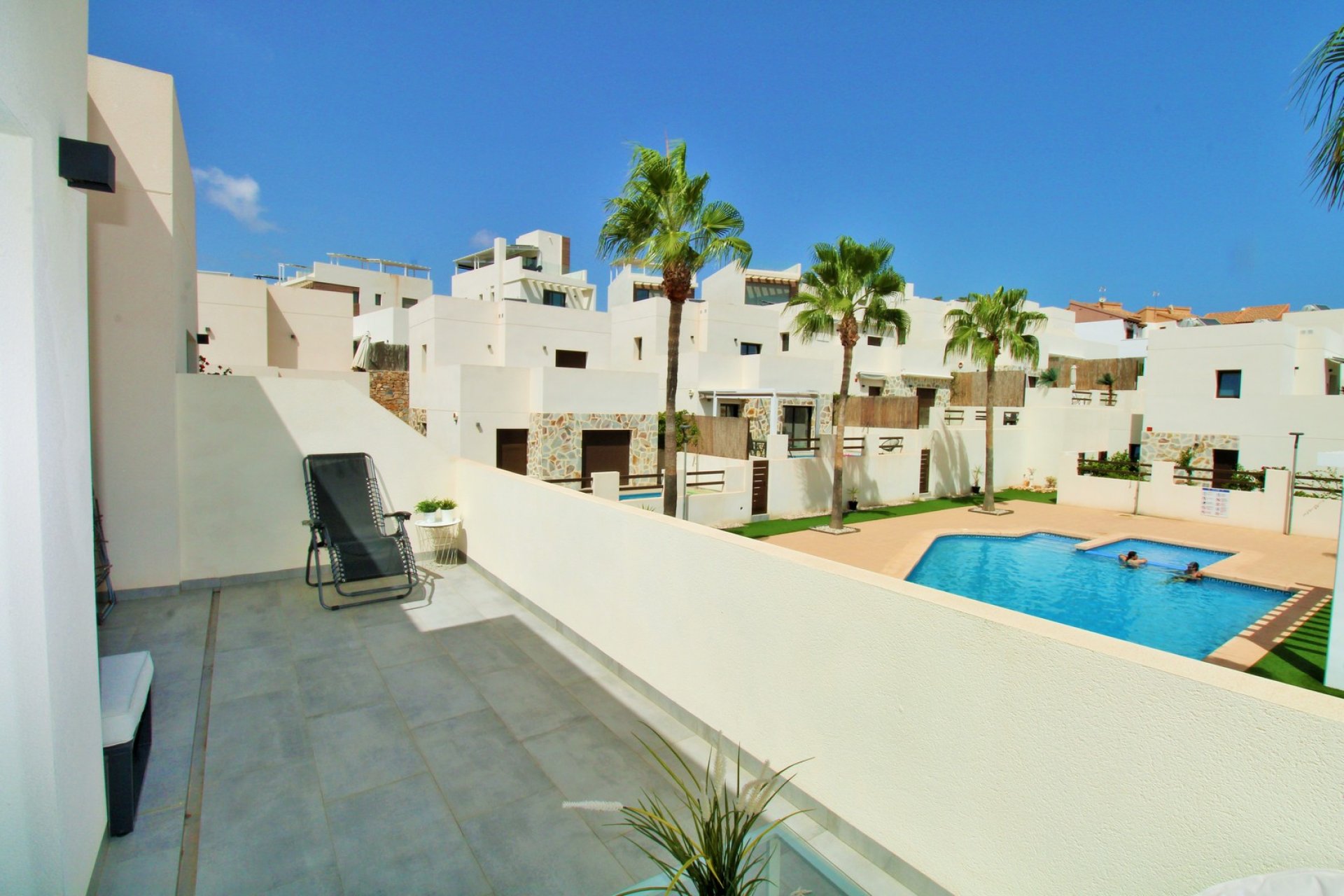 Tweedehands - Villa -
Villamartín - PAU 8