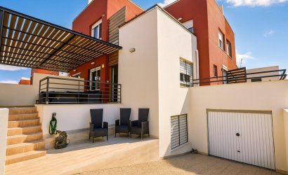 Villa - Tweedehands - Algorfa -
                La finca Golf