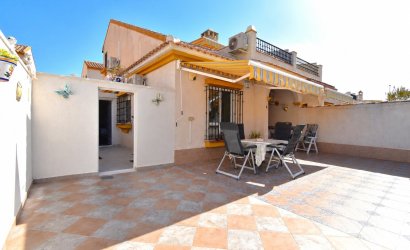 Villa - Tweedehands - Orihuela Costa -
                La Zenia