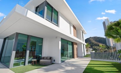 Obra nueva - Villa -
Benidorm