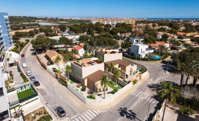 Obra nueva - Villa -
Dehesa de Campoamor
