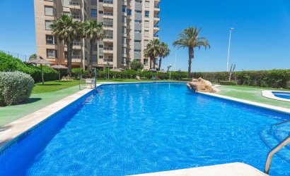 Tweedehands - Appartement -
Guardamar del Segura - Puerto Deportivo