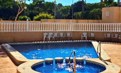 Tweedehands - Herenhuis -
Guardamar del Segura - Los Balcones