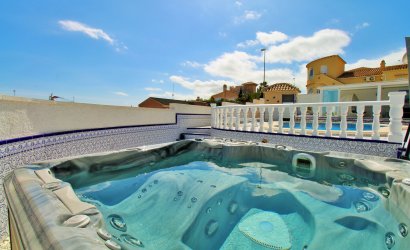 Resale - Villa -
Villamartín