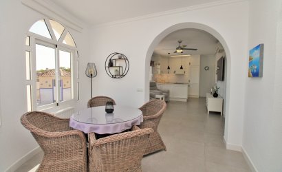 Resale - Villa -
Villamartín