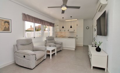 Resale - Villa -
Villamartín