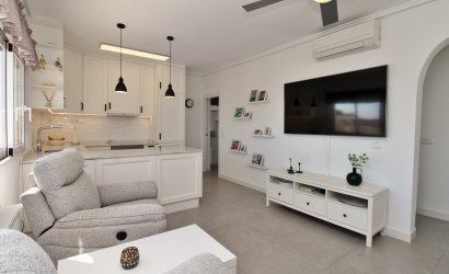 Resale - Villa -
Villamartín