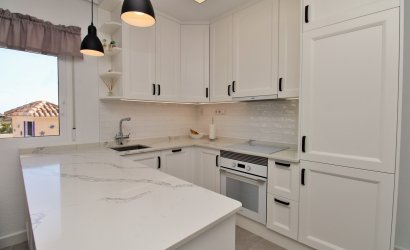 Resale - Villa -
Villamartín