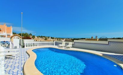 Resale - Villa -
Villamartín