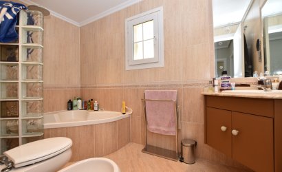 Reventa - Villa -
Orihuela Costa - Los Dolses