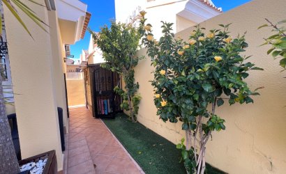 Reventa - Villa -
Orihuela Costa - Los Dolses
