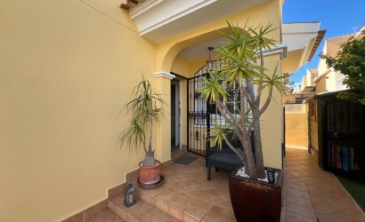 Reventa - Villa -
Orihuela Costa - Los Dolses