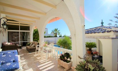 Reventa - Villa -
Orihuela Costa - Villamartín