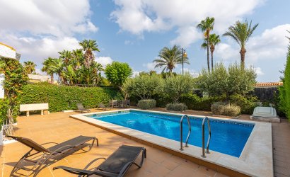 Tweedehands - Villa -
Torrevieja - Playa de los Locos