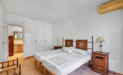 Tweedehands - Villa -
Torrevieja - Playa de los Locos