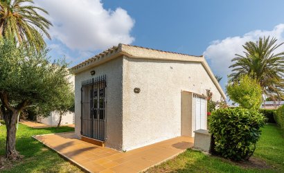 Tweedehands - Villa -
Torrevieja - Playa de los Locos