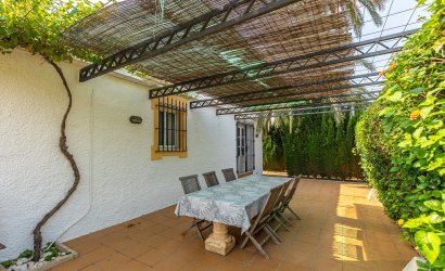 Tweedehands - Villa -
Torrevieja - Playa de los Locos