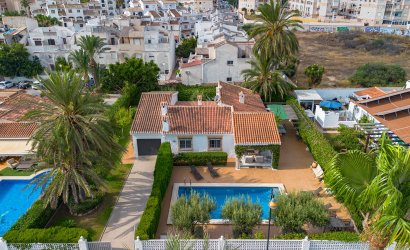 Tweedehands - Villa -
Torrevieja - Playa de los Locos