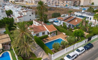 Tweedehands - Villa -
Torrevieja - Playa de los Locos
