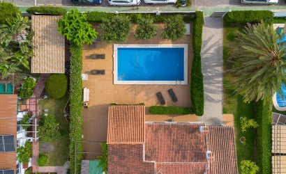 Tweedehands - Villa -
Torrevieja - Playa de los Locos