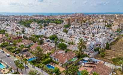 Tweedehands - Villa -
Torrevieja - Playa de los Locos