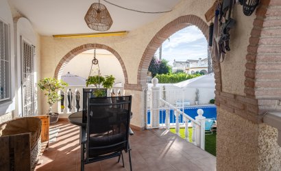Resale - Villa -
Santa Pola - Gran Alacant
