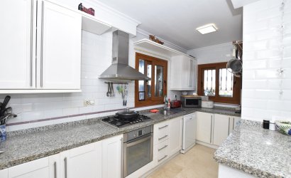Resale - Villa -
Algorfa - La finca Golf