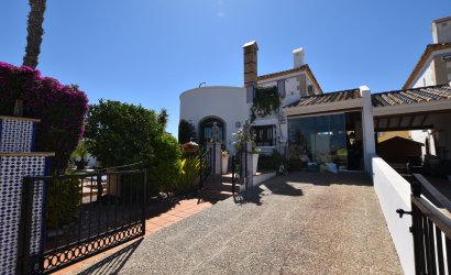 Resale - Villa -
Algorfa - La finca Golf