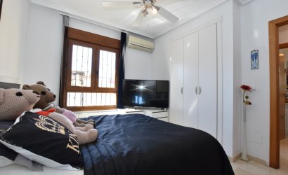Resale - Villa -
Algorfa - La finca Golf