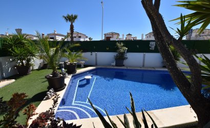 Resale - Villa -
Algorfa - La finca Golf